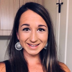 Meet your Posher, Marissa